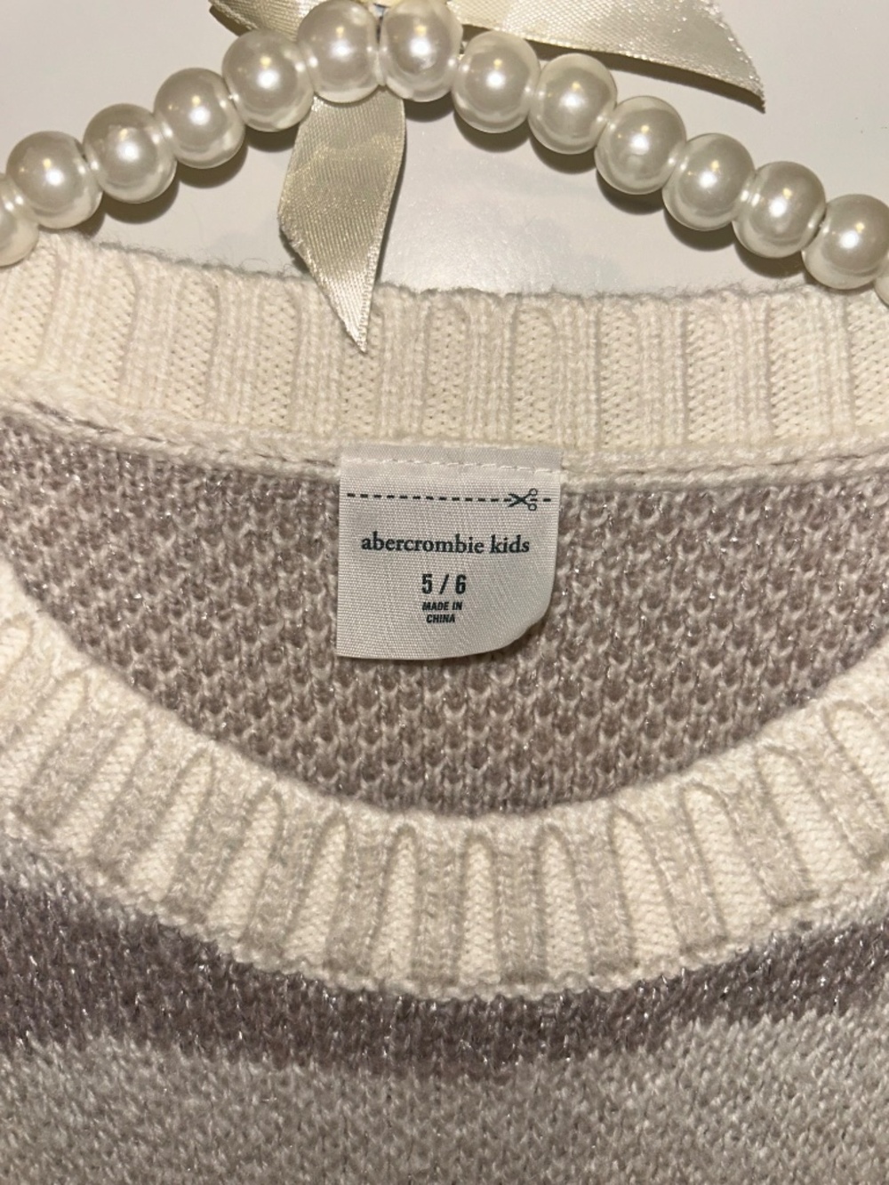 Abercrombie Kids Metallic Stripe Knit Sweater Cream Taupe Girls Size 5/6 - Picture 4 of 6